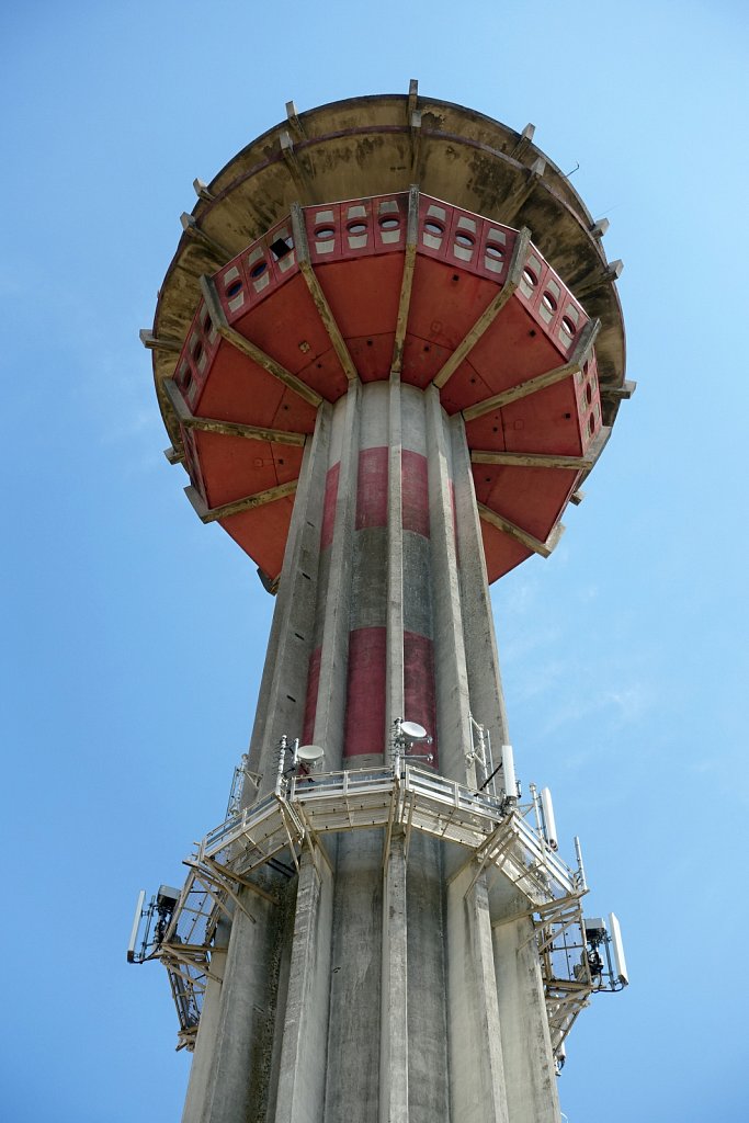 Des tours et du Béton